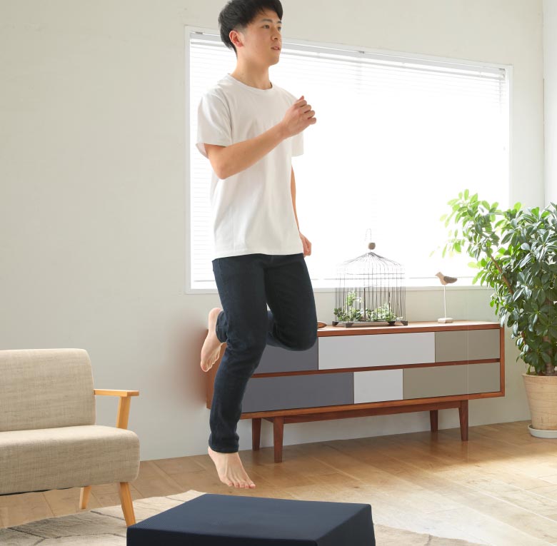 クッションでトランポリン!?2